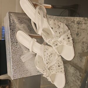 Elegant White Women's Sandals with Rhinestone Accents